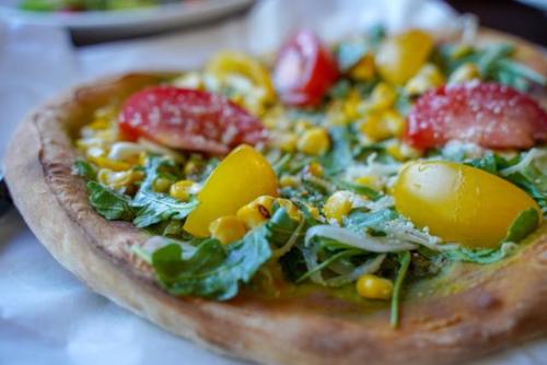 Summer Tomato and Corn Pizza